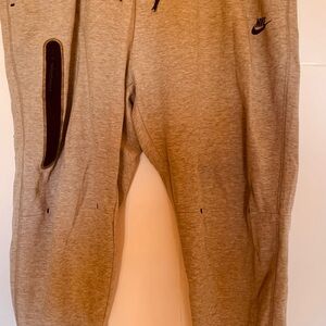 Nike Heather Gray Joggers 1x cropped
